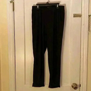 Guess Dress Pants with pockets